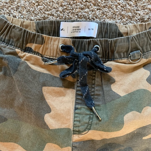 Men’s Camoflauge pants - Picture 6 of 8